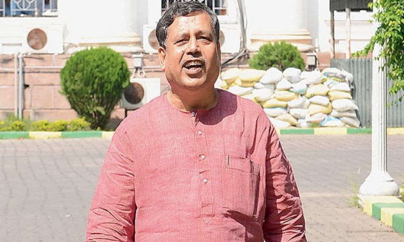 সুশান্তের বিরুদ্ধে চাকরি চুরির অভিযোগ! পরিবারের ২০ জনের তালিকা ফাঁস 3